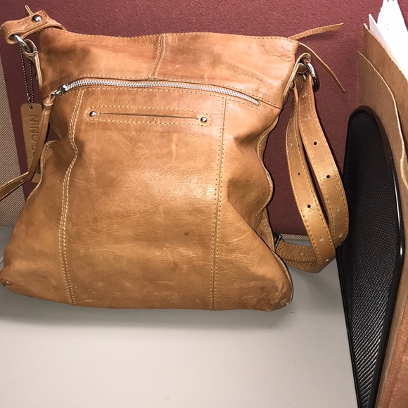 Nino Bossi Crossbody - Picture 3 of 8